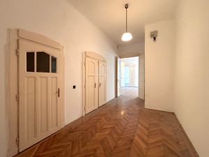 2-Bedroom Apartment with Balcony few steps from Parliament