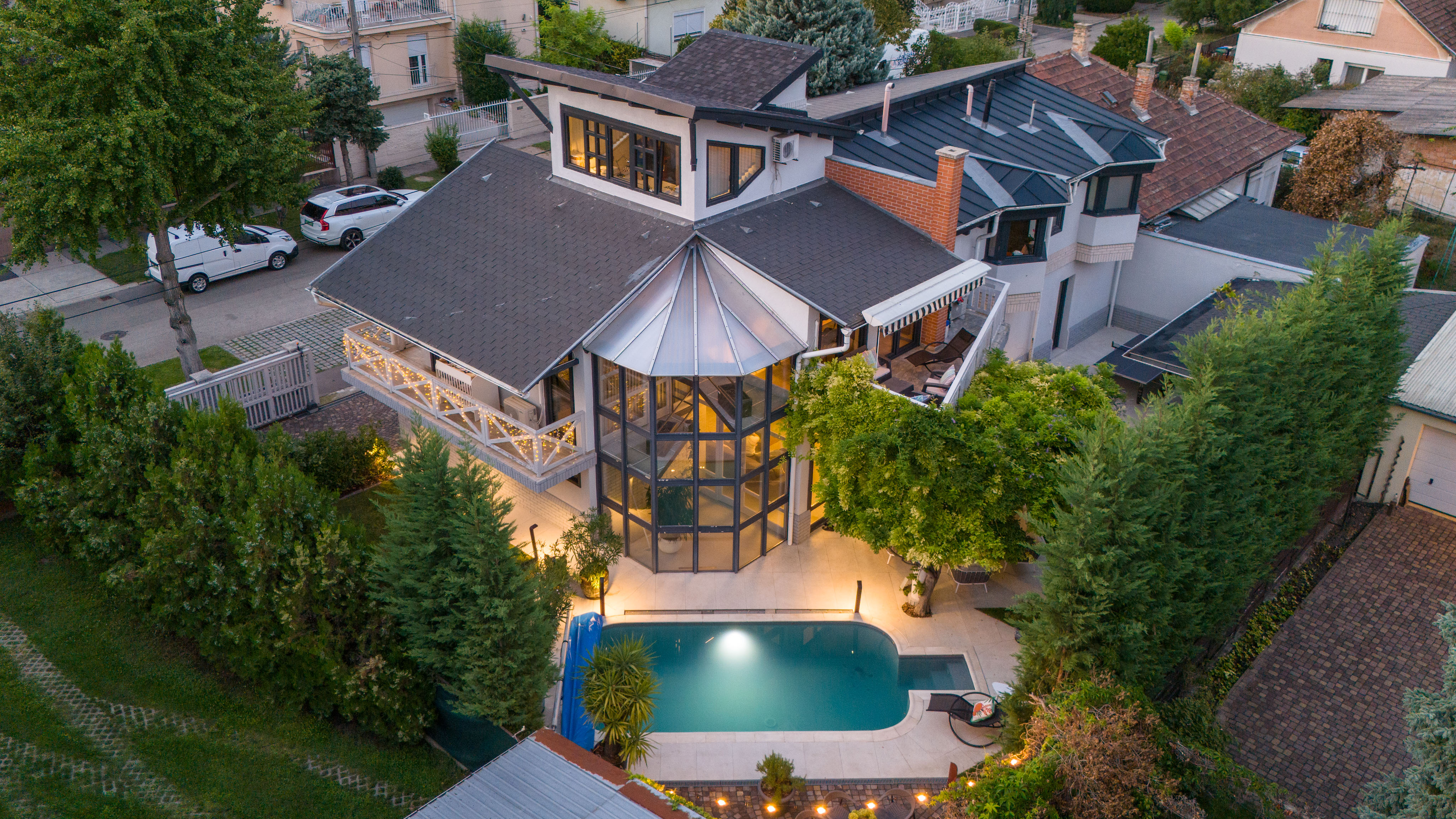 6-Bedroom Unique Villa