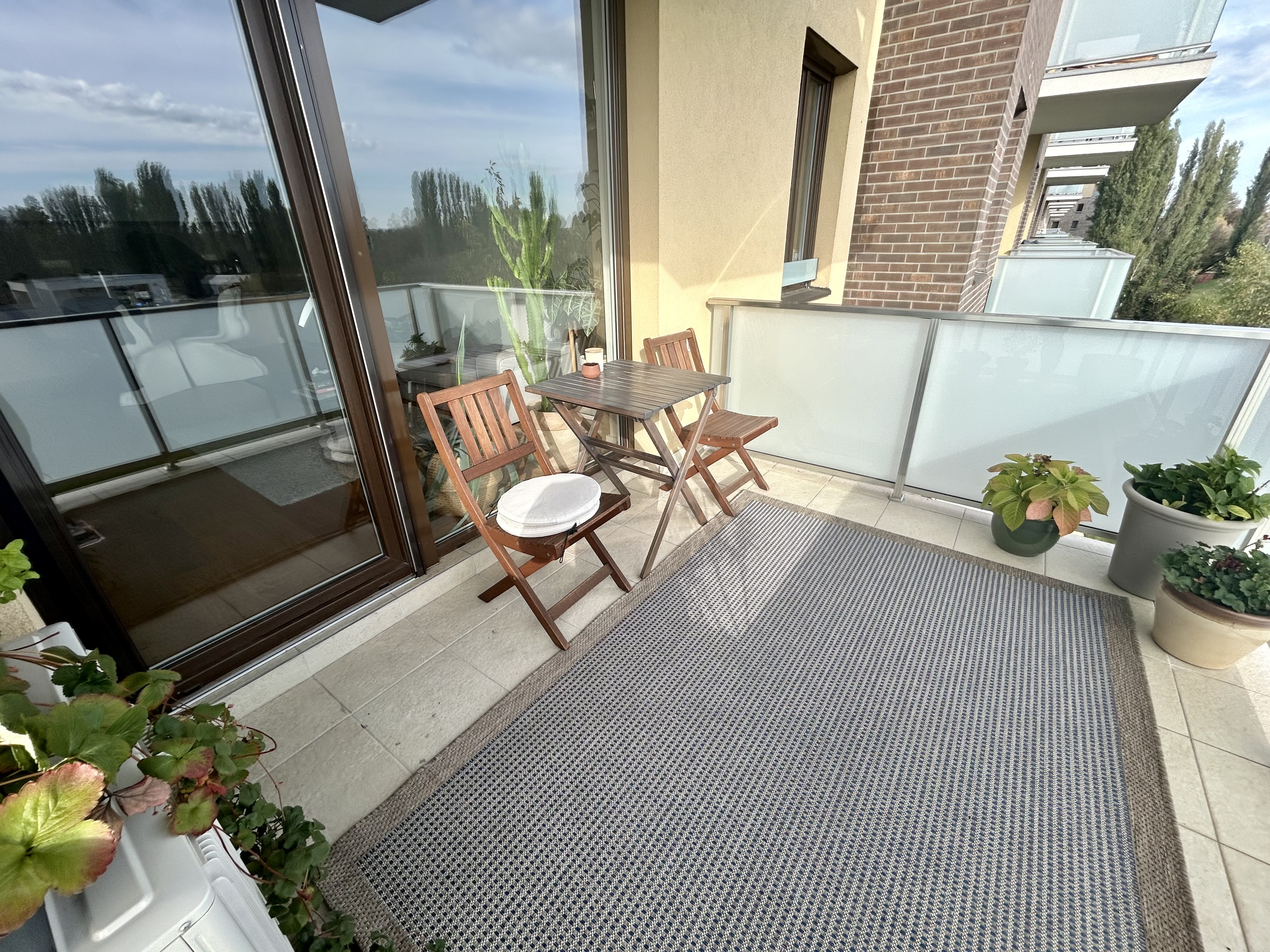 2-Bedroom Modern Apartment with Terrace, Garage and Storage