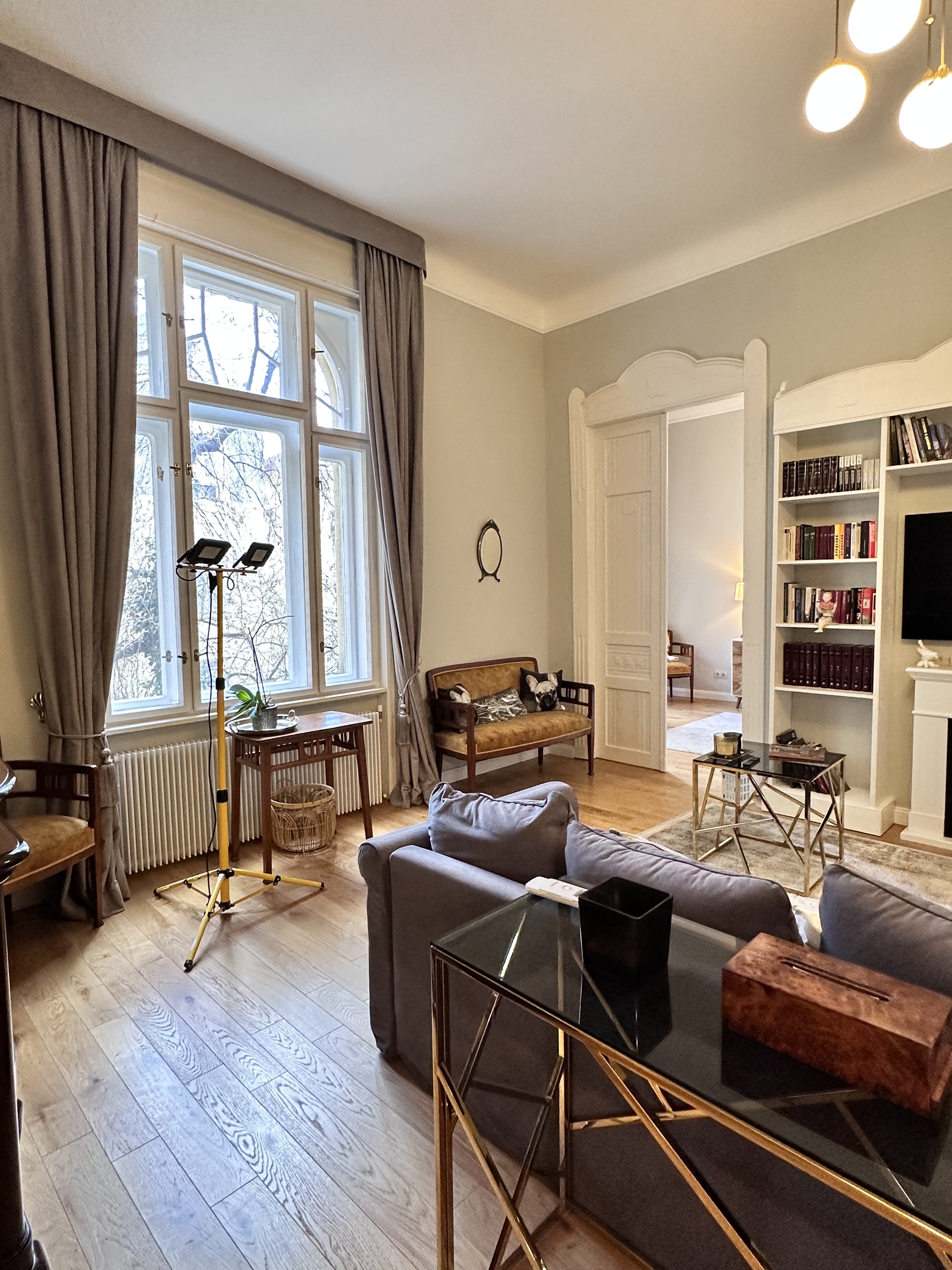 2-Bedroom Elegant Apartment Opposite City Park in Dózsa György út