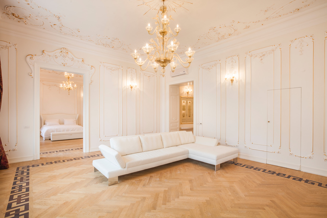 3-Bedroom Designer Luxury Apartment with Balcony