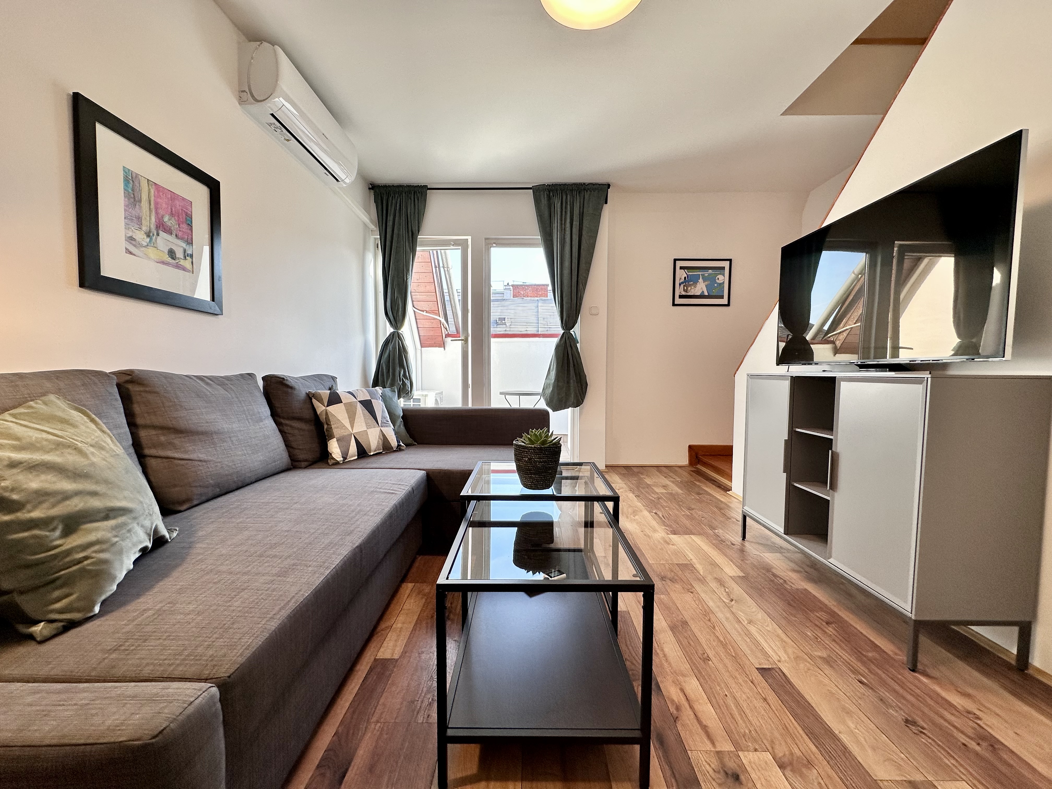 Duplex Apartment for Rent in Eötvös utca