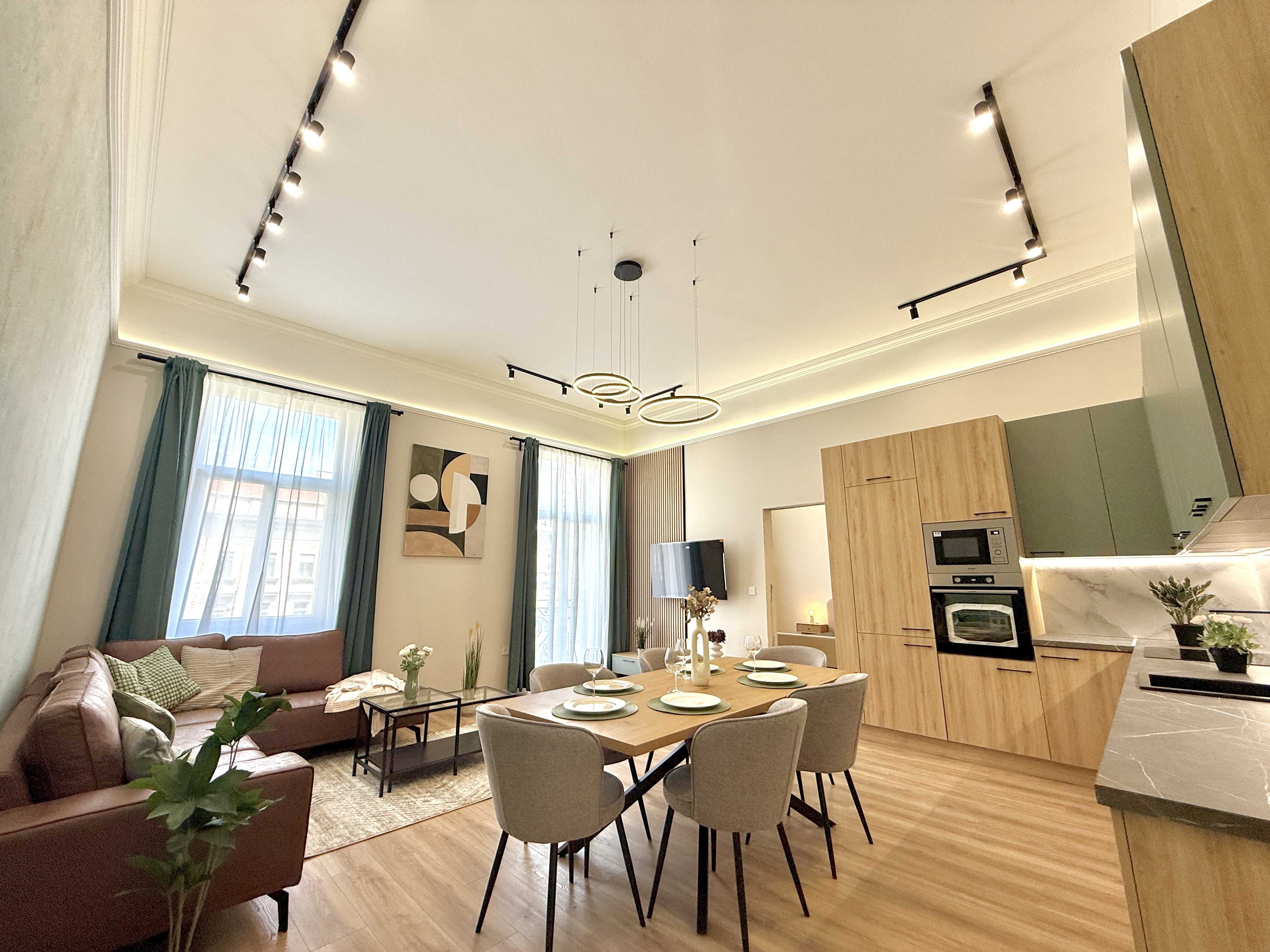 4-Bedroom Apartment with Balconies