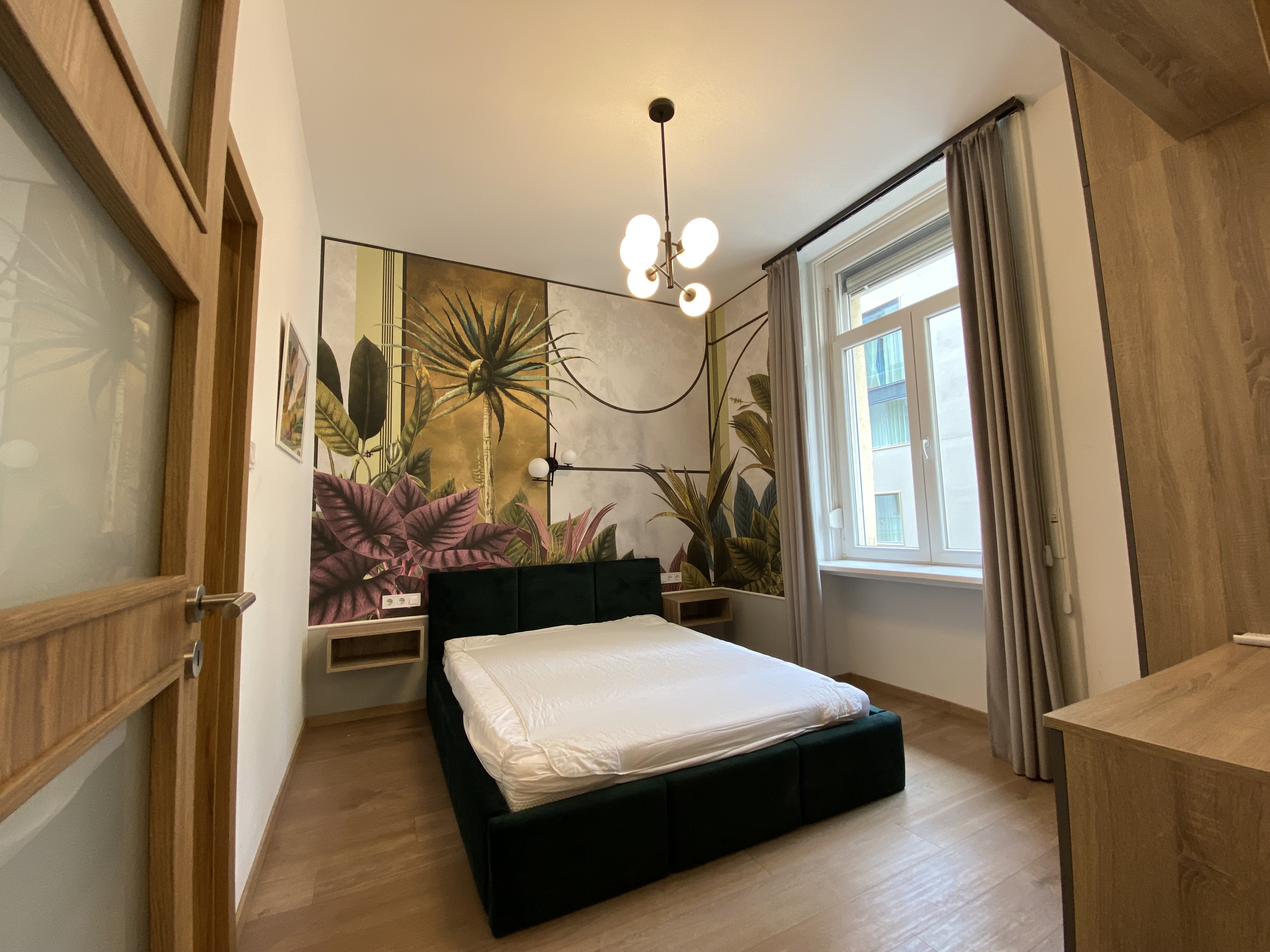 Renovated 2-Bedroom Apartment in the Heart of Downtown Budapest
