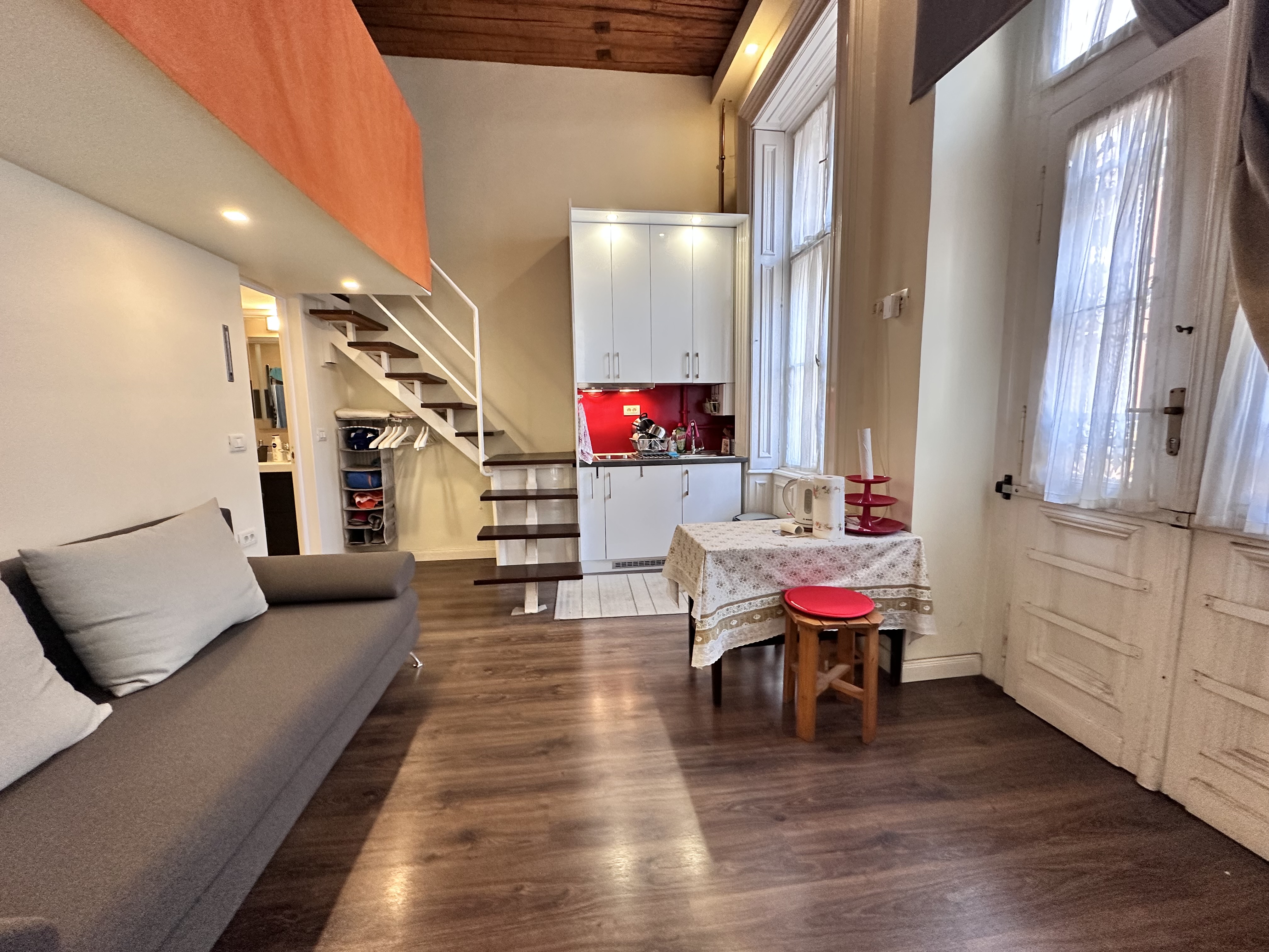 Studio Flat on Terez krt
