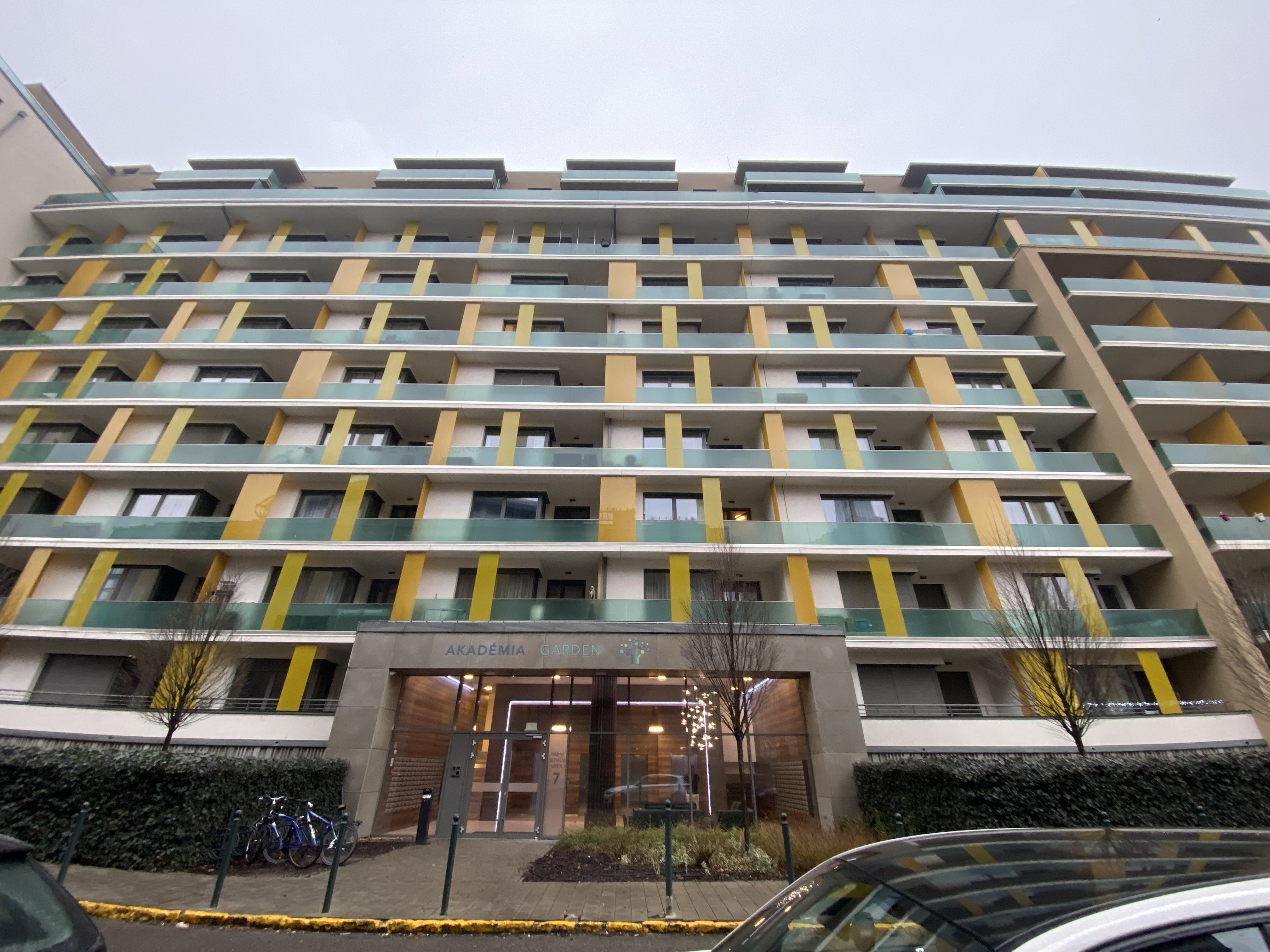 1-Bedroom Apartment with Balcony in Pápay István utca